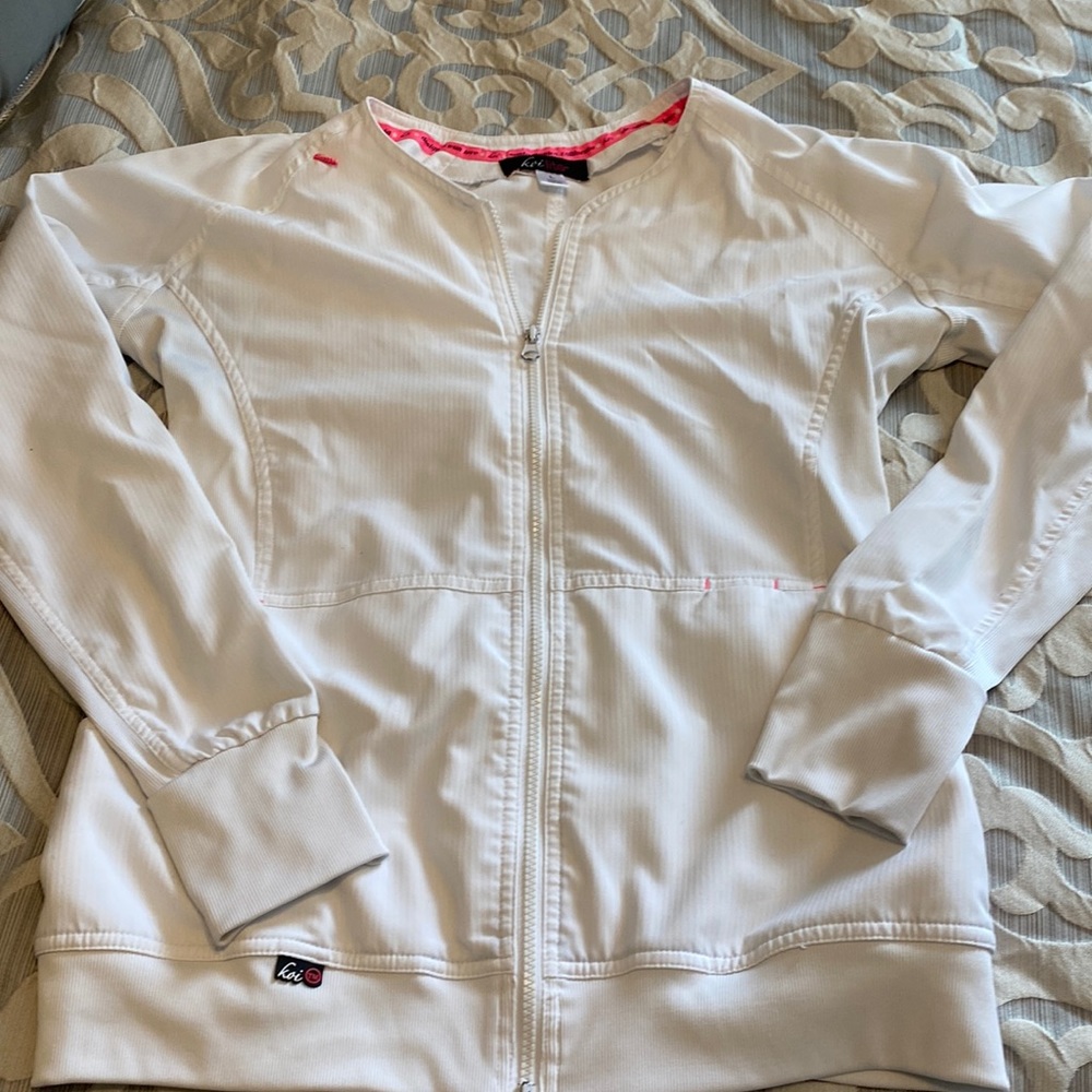 Koi white scrub jacket large
